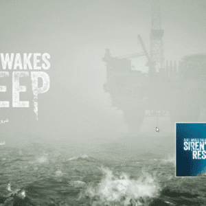 فارسی ساز Still Wakes the Deep - تصویر 2